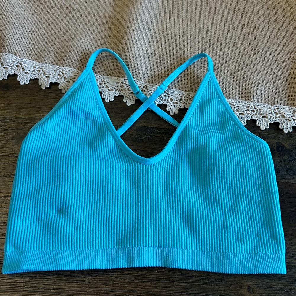 Aerie cross back bralette top!